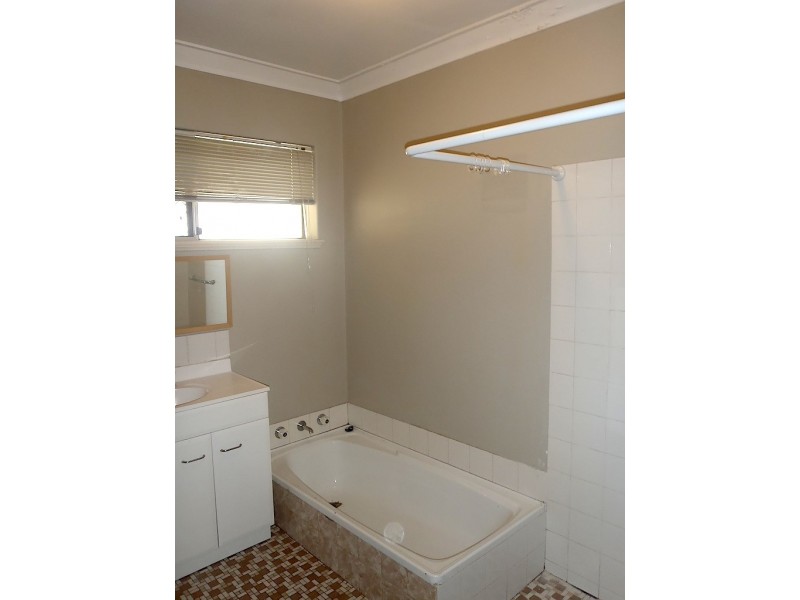 30 Roger Street, Midland WA 6056