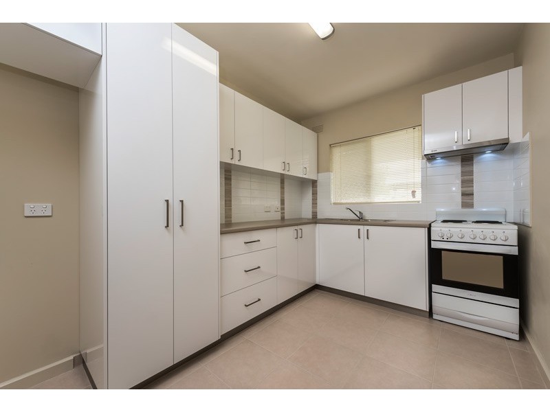 Unit 4/110 Central Avenue, Inglewood WA 6052
