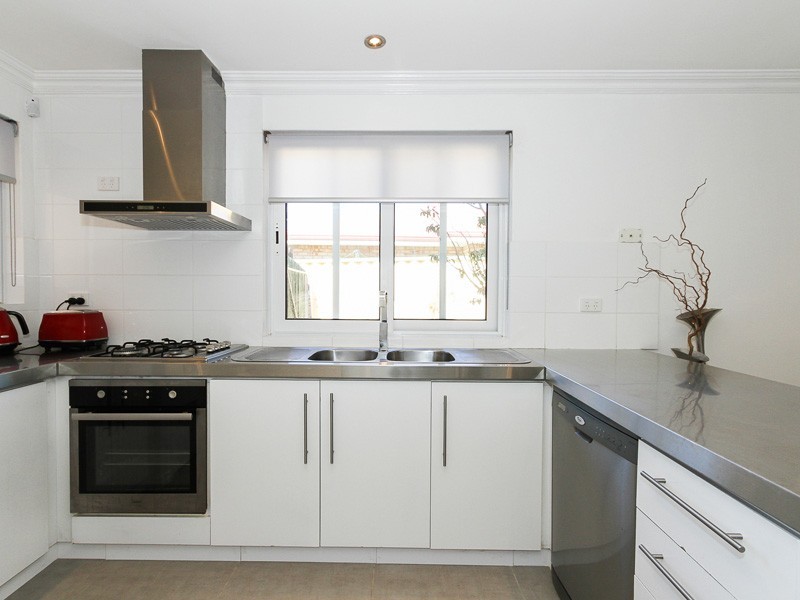 7a Haddrill Street, Bayswater WA 6053