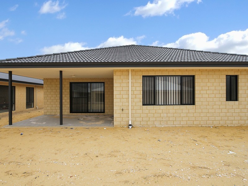 100 Fennell Crescent, Wattle Grove WA 6107