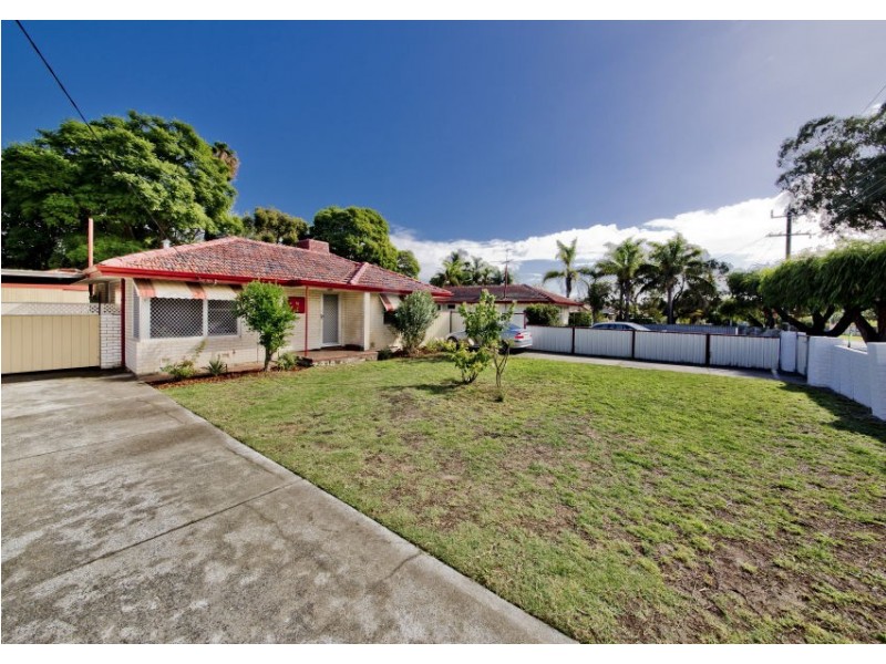 51 Sturtridge Road, Lockridge WA 6054