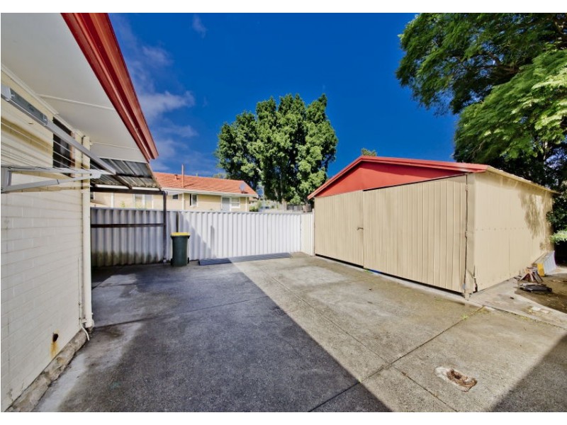 51 Sturtridge Road, Lockridge WA 6054