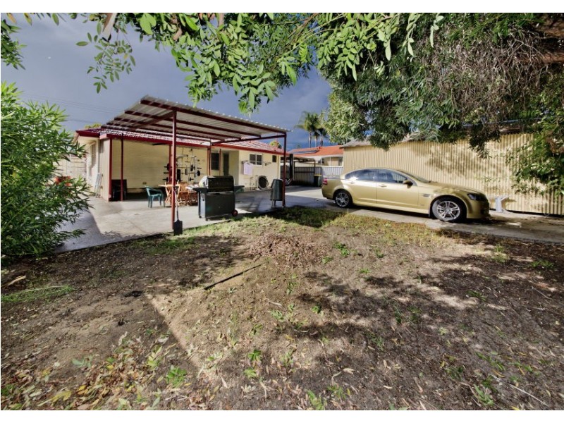 51 Sturtridge Road, Lockridge WA 6054