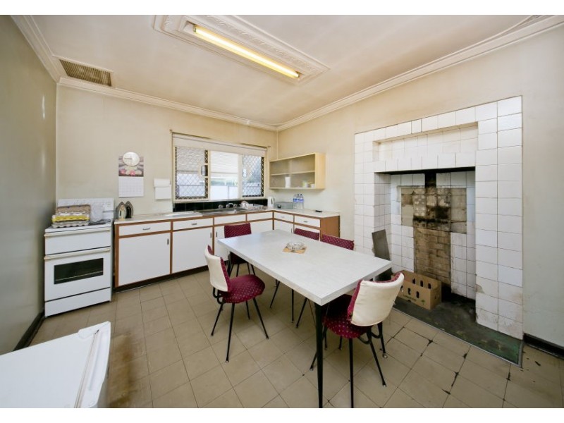 23 Henrietta Street, Bayswater WA 6053