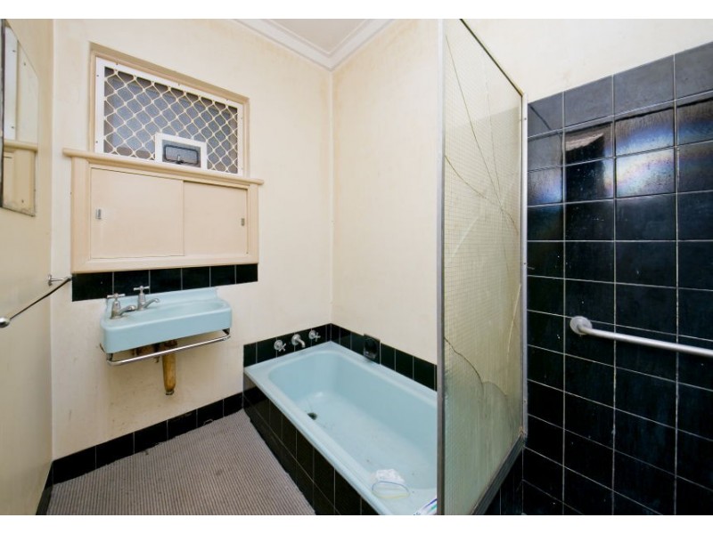 23 Henrietta Street, Bayswater WA 6053