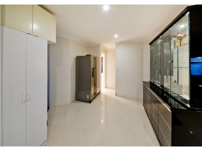 30 Borah Court, Caversham WA 6055