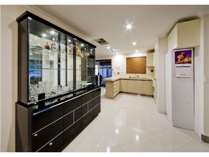 30 Borah Court, Caversham WA 6055