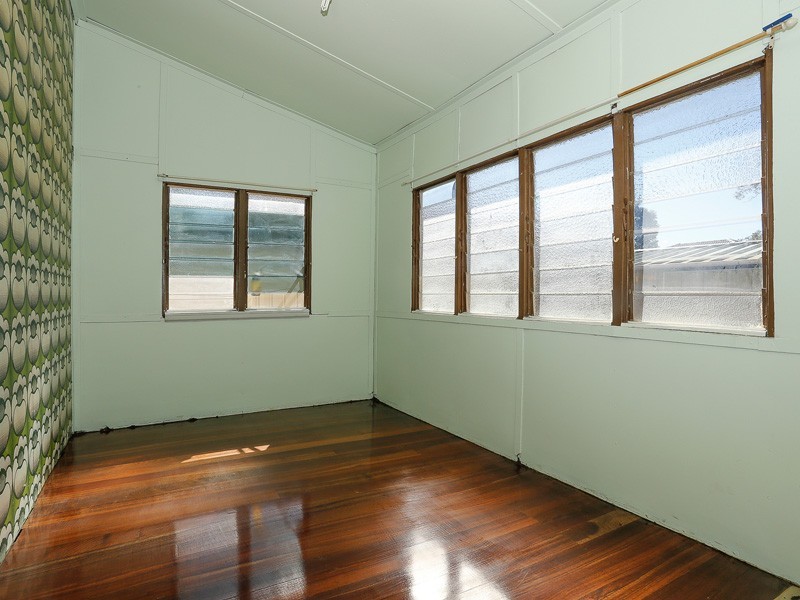 42 Kidman Avenue, South Guildford WA 6055