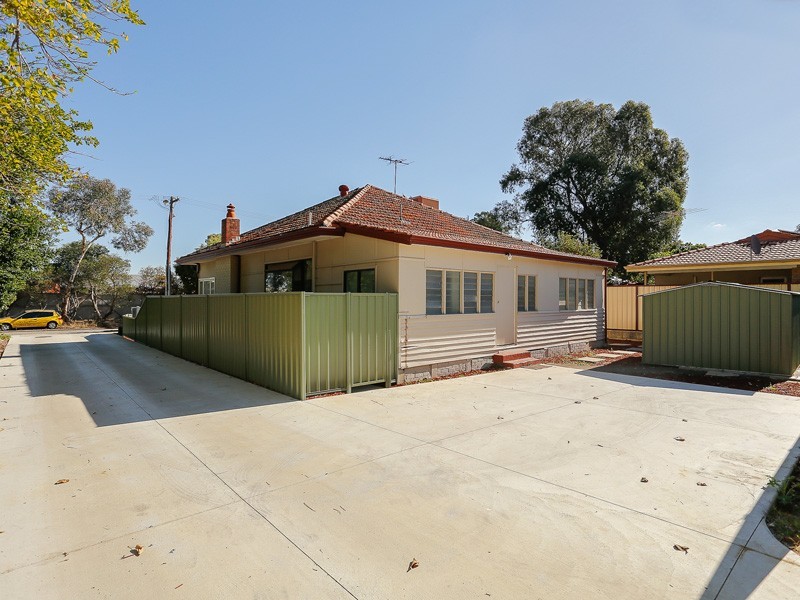 42 Kidman Avenue, South Guildford WA 6055