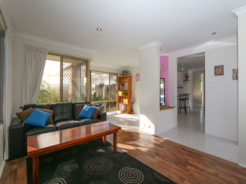 6 Mekong Place, Beechboro WA 6063