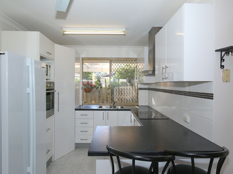 6 Mekong Place, Beechboro WA 6063