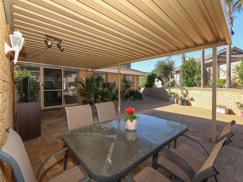 6 Mekong Place, Beechboro WA 6063