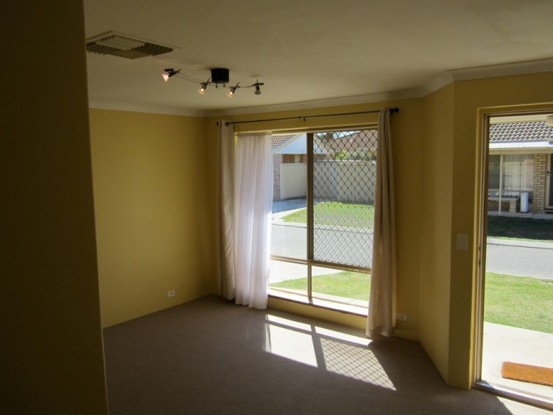 12/99 Stafford Road, Kenwick WA 6107