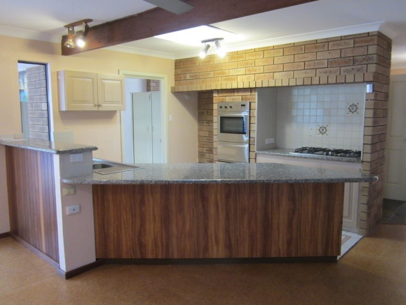 51 Greenpark Road, Alexander Heights WA 6064