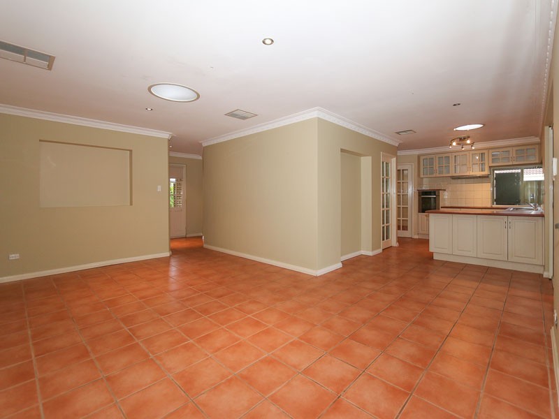 19 Satellite Retreat, Kiara WA 6054