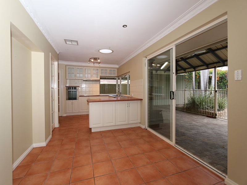 19 Satellite Retreat, Kiara WA 6054