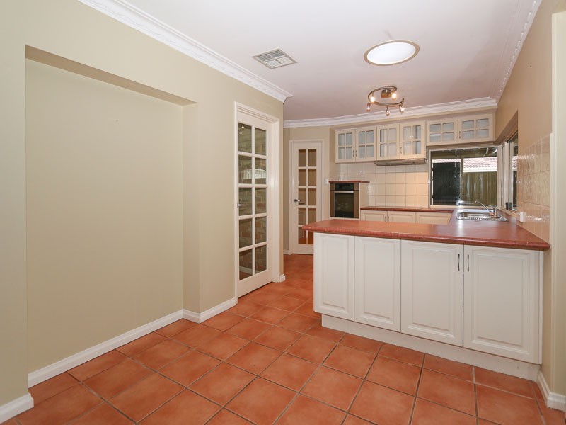 19 Satellite Retreat, Kiara WA 6054