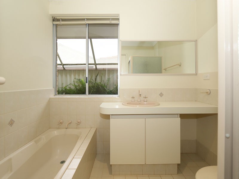 19 Satellite Retreat, Kiara WA 6054