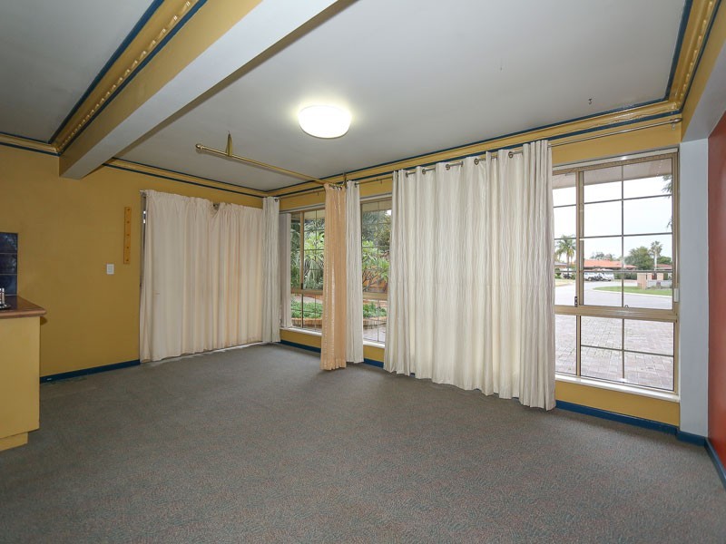 19 Satellite Retreat, Kiara WA 6054