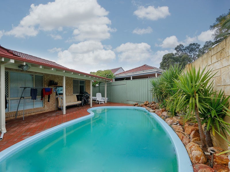 5 Peaceful Close, Marangaroo WA 6064