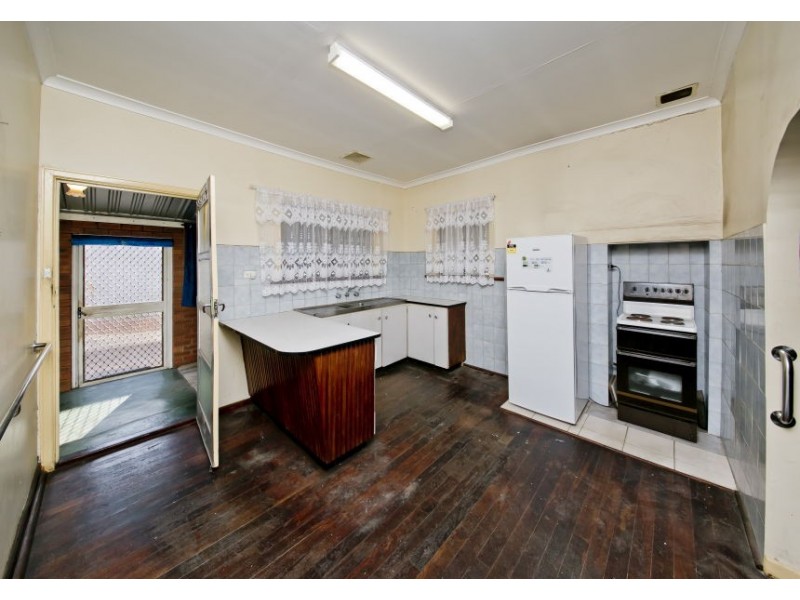 88 Broadway, Bassendean WA 6054