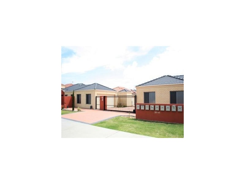 2/37 Cooper Street, Madeley WA 6065