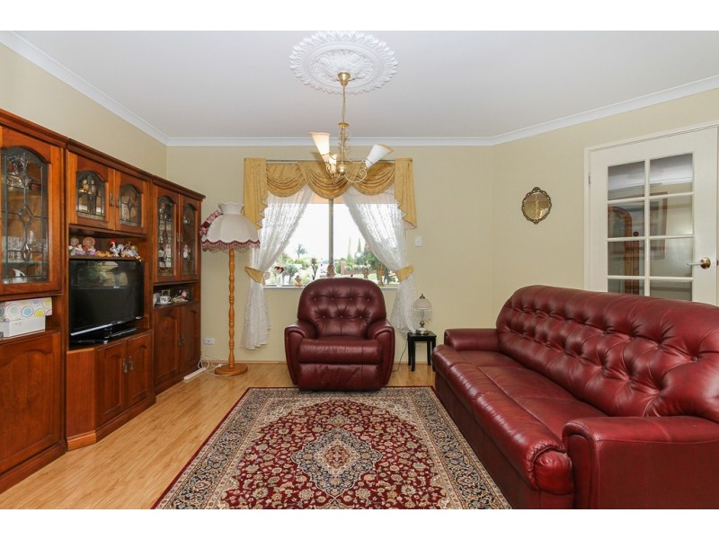 16 Kirby Court, Huntingdale WA 6110