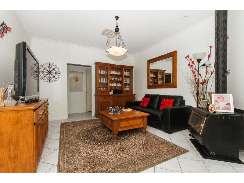 16 Kirby Court, Huntingdale WA 6110