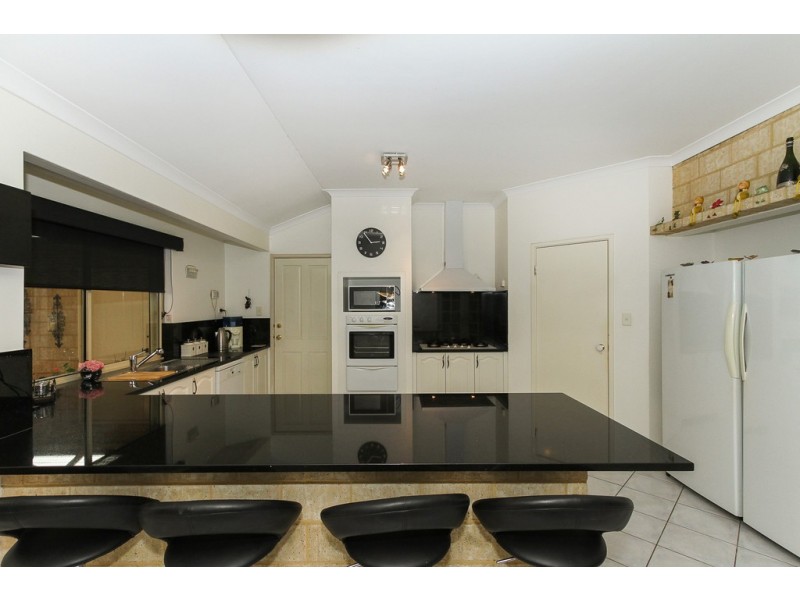 16 Kirby Court, Huntingdale WA 6110