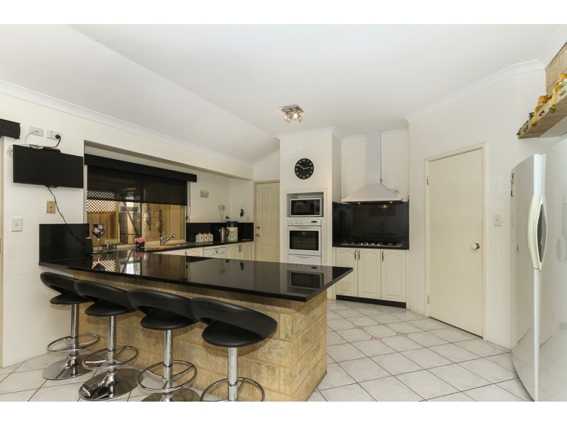 16 Kirby Court, Huntingdale WA 6110