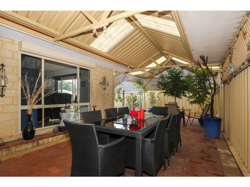 16 Kirby Court, Huntingdale WA 6110