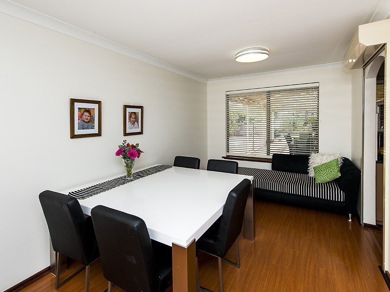 57 Greenway Ave, Thornlie WA 6108