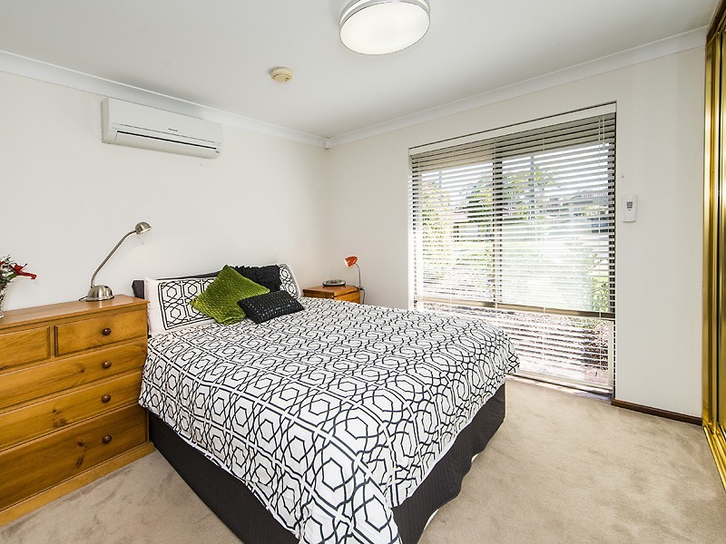 57 Greenway Ave, Thornlie WA 6108