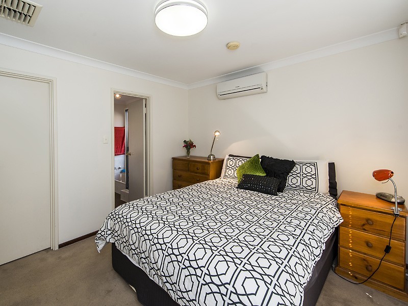 57 Greenway Ave, Thornlie WA 6108