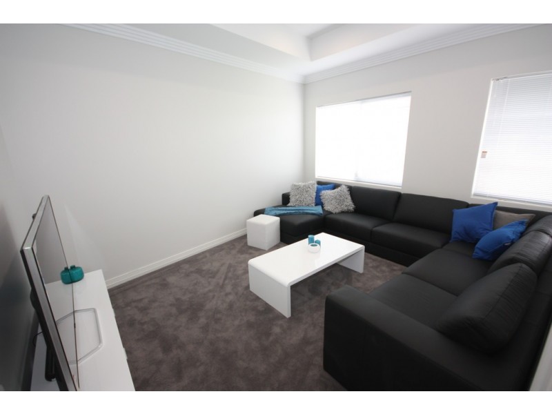 17B Bromley Street, Embleton WA 6062