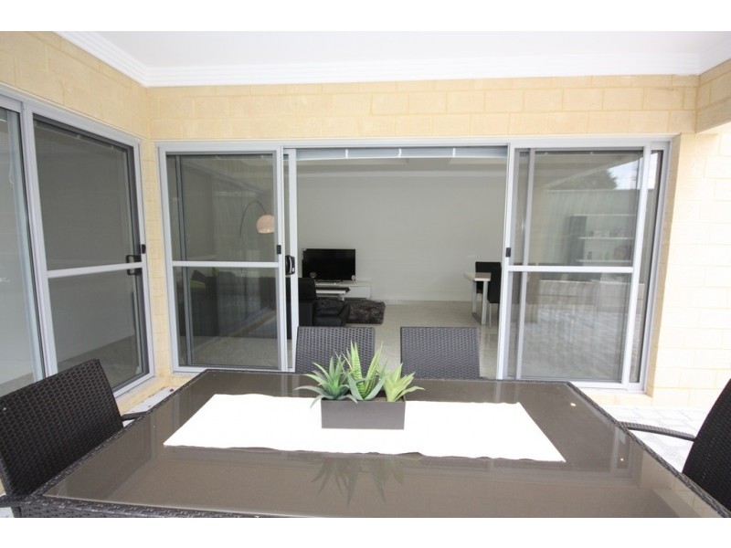 17B Bromley Street, Embleton WA 6062