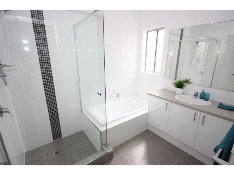 17B Bromley Street, Embleton WA 6062