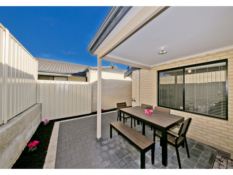 7b Compton Street, Balga WA 6061