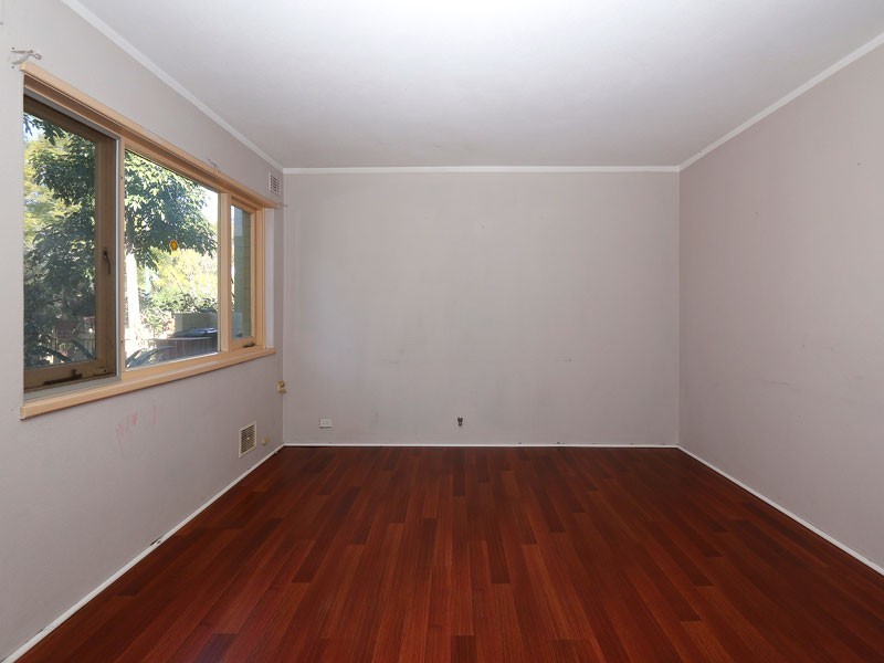 9 Cato Place, Lockridge WA 6054