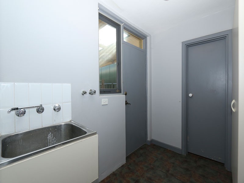 9 Cato Place, Lockridge WA 6054