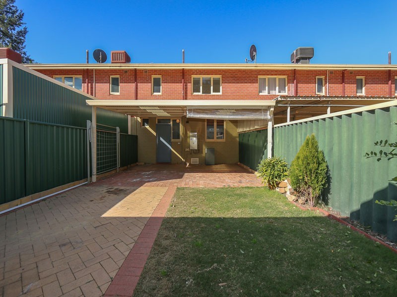 9 Cato Place, Lockridge WA 6054