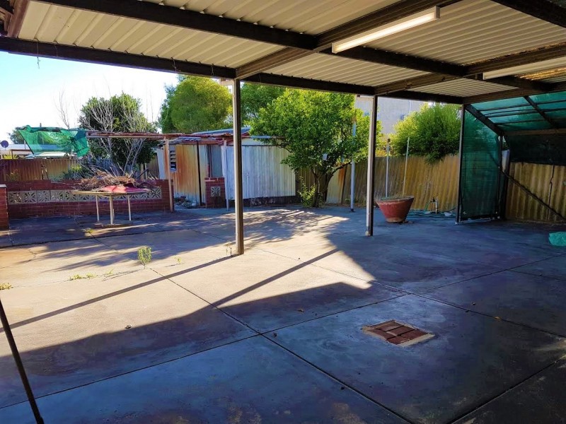 53 Valentine Ave, Dianella WA 6059