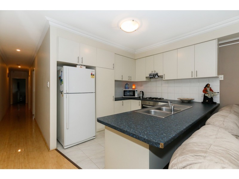 U3/2B Chailey Place, Balga WA 6061