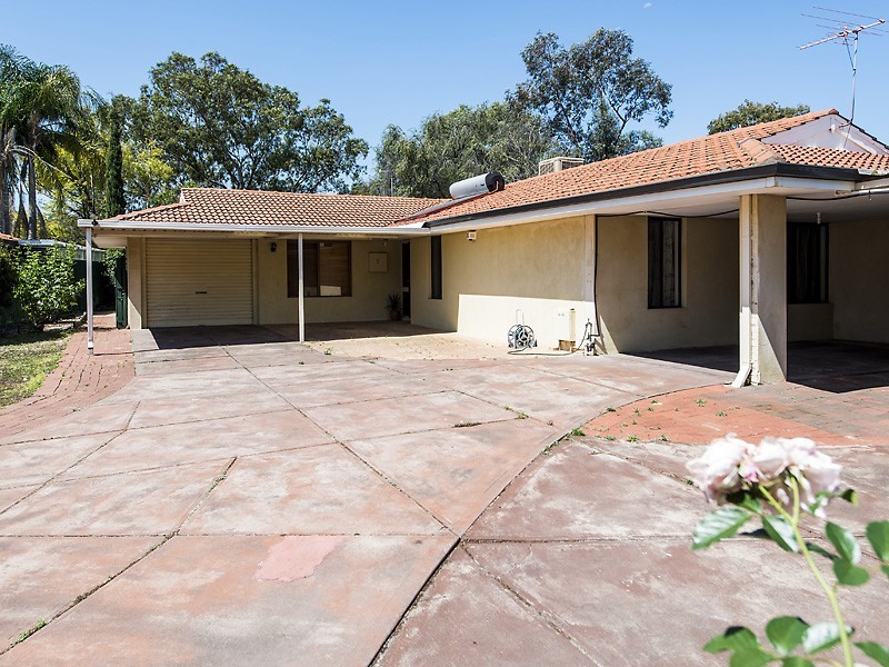 43 Corriedale place, Thornlie WA 6108