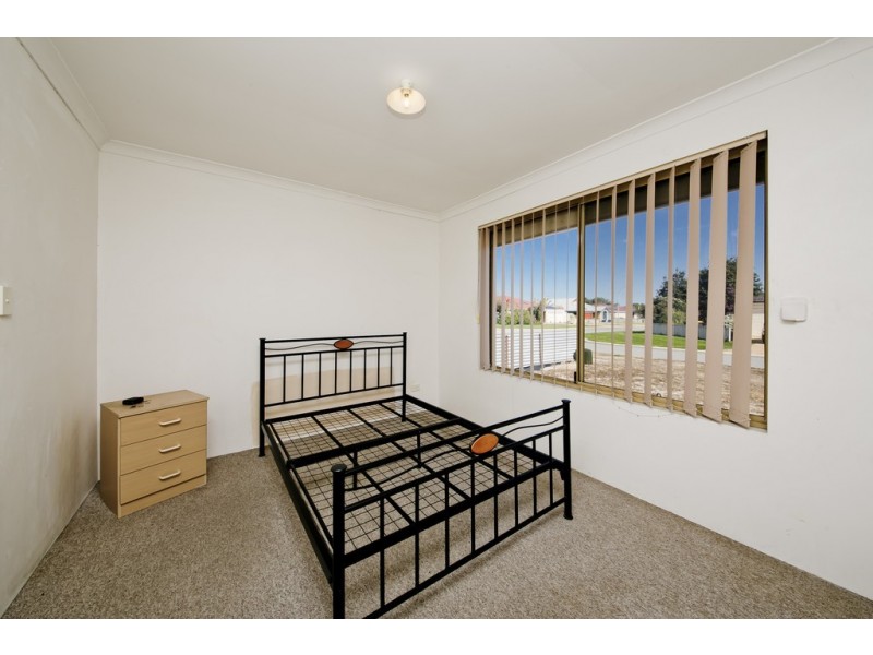 39 Alsace Ave, Caversham WA 6055