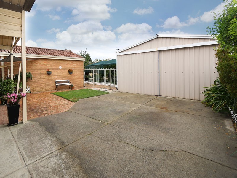 83 Greenway Avenue, Thornlie WA 6108
