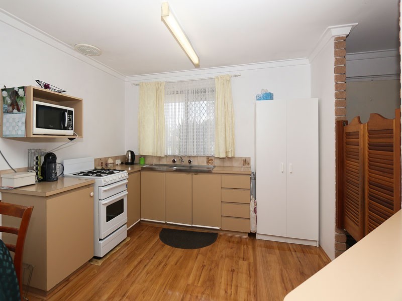 83 Greenway Avenue, Thornlie WA 6108