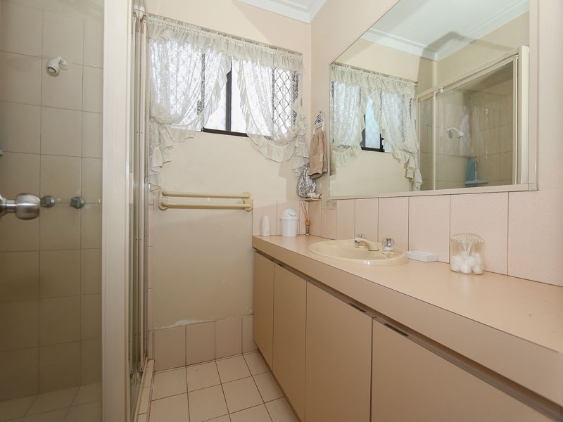 83 Greenway Avenue, Thornlie WA 6108