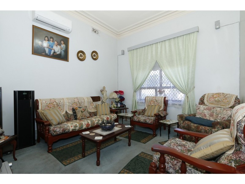 235 Railway Parade, Maylands WA 6051