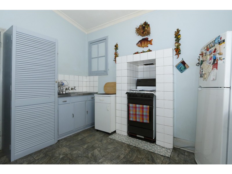 235 Railway Parade, Maylands WA 6051